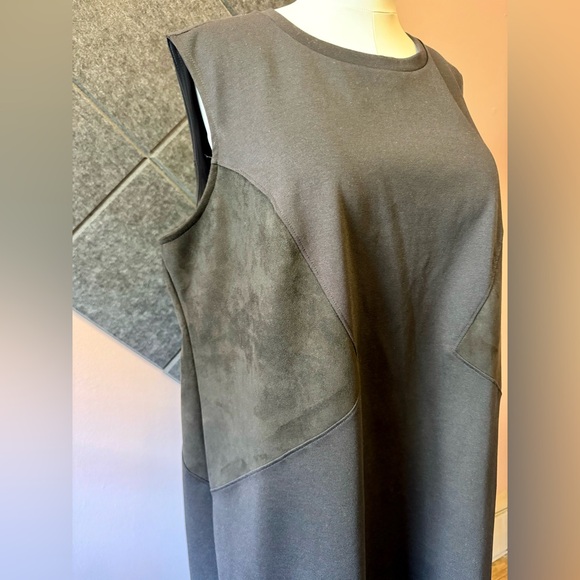 Evri Black Shift Dress with Suede panels 2x - Picture 2 of 6